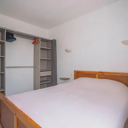 Villa Quiet House With Pool, Ideal For Families