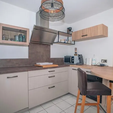 Quiet House With Pool, Ideal For Families