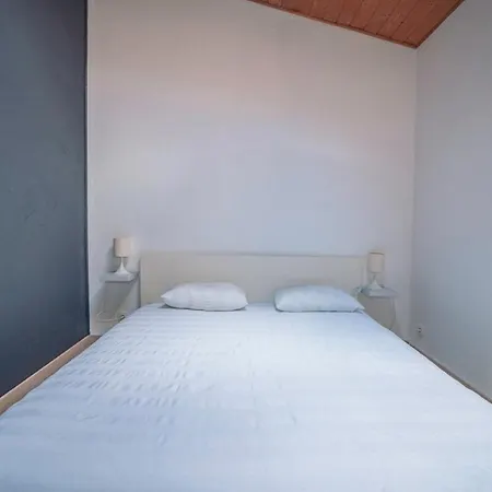Quiet House With Pool, Ideal For Families Bagnols-sur-Cèze