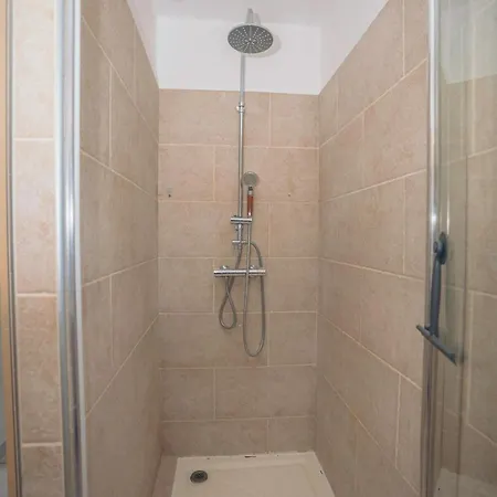 Quiet House With Pool, Ideal For Families *