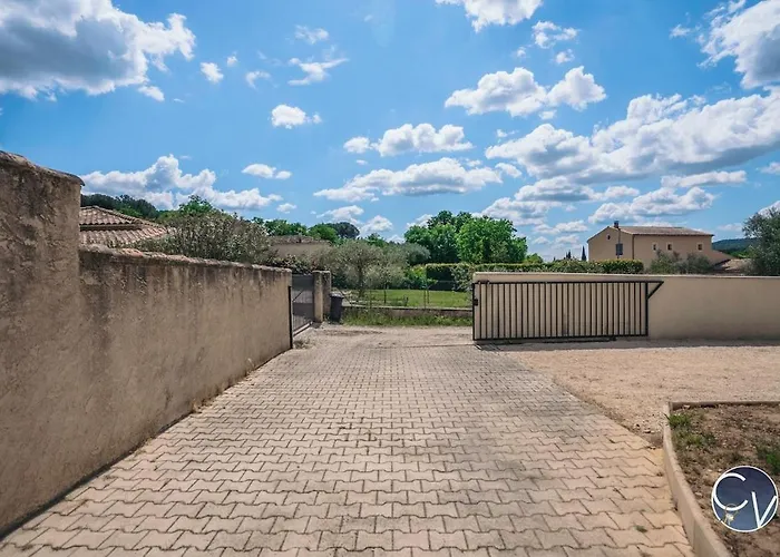 Quiet House With Pool, Ideal For Families Bagnols-sur-Cèze