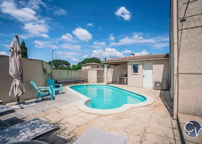 Villa Quiet House With Pool, Ideal For Families