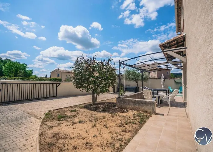 Quiet House With Pool, Ideal For Families
